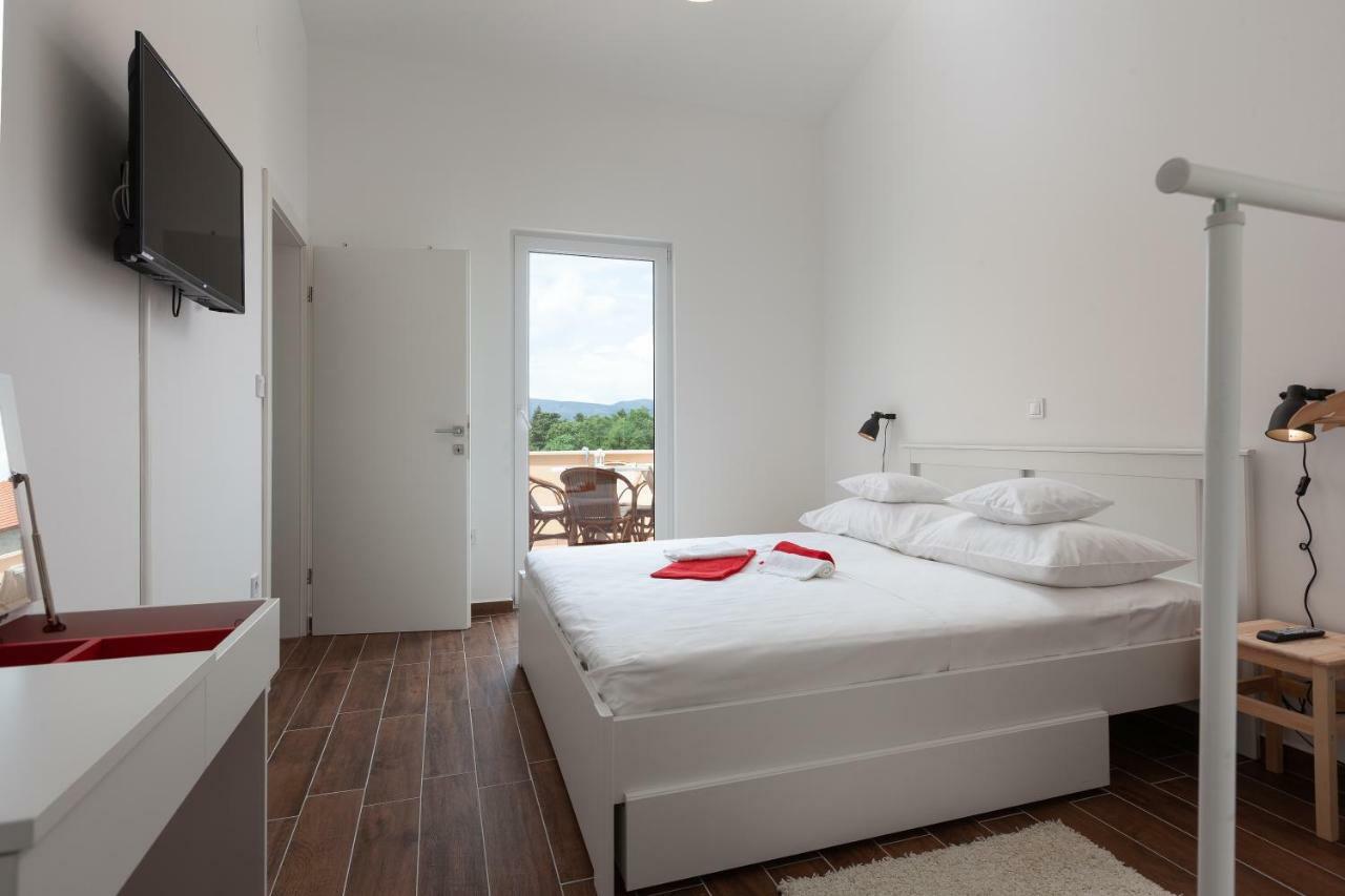Kvasina Apartments Zadvarje 외부 사진