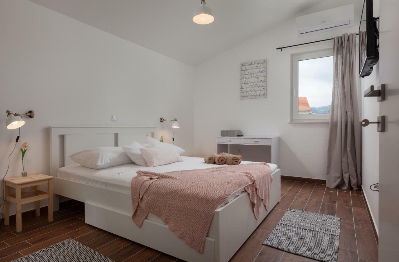 Kvasina Apartments Zadvarje 외부 사진